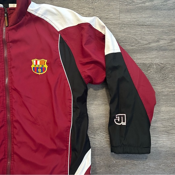 Retro FC Barcelona Reversible Bomber Jacket - Picture 9 of 12